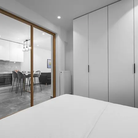 Floral, Nilie Hospitality Mgmt 테살로니키